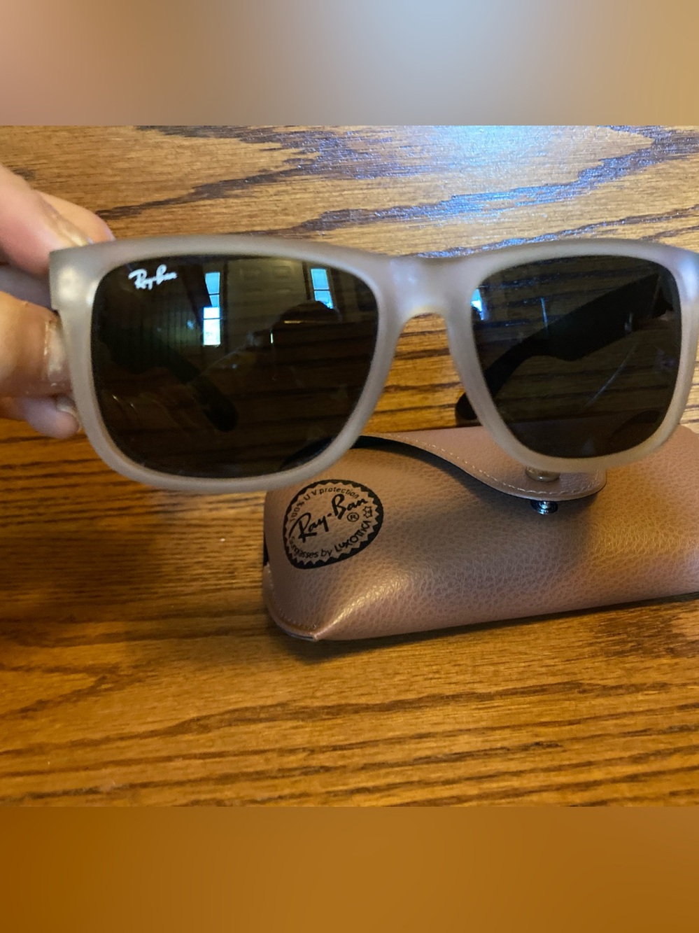 Ray Bans RB4165 Justin 6512/87 Gray/Black Lightly Used